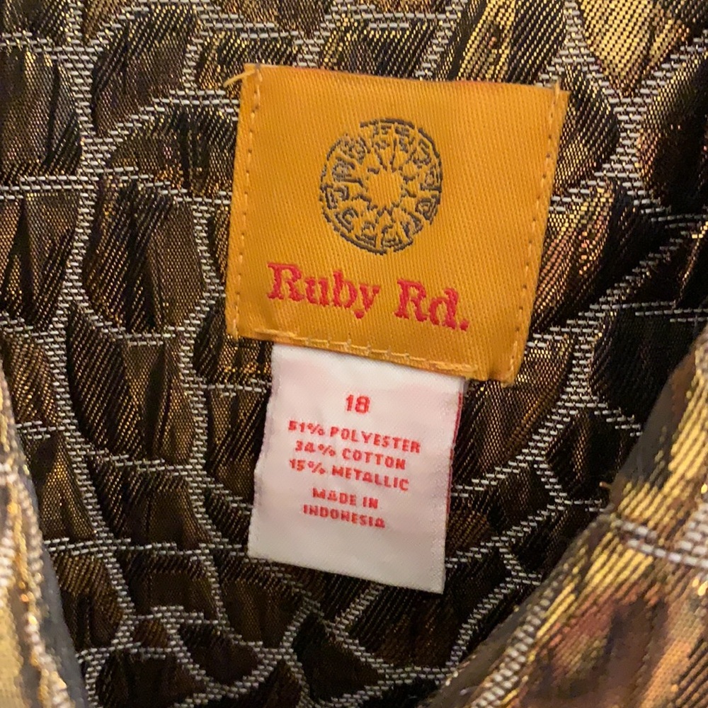 Metallic Gold Animal pattern Jacket, Ruby Rd.,18 - Picture 2 of 13